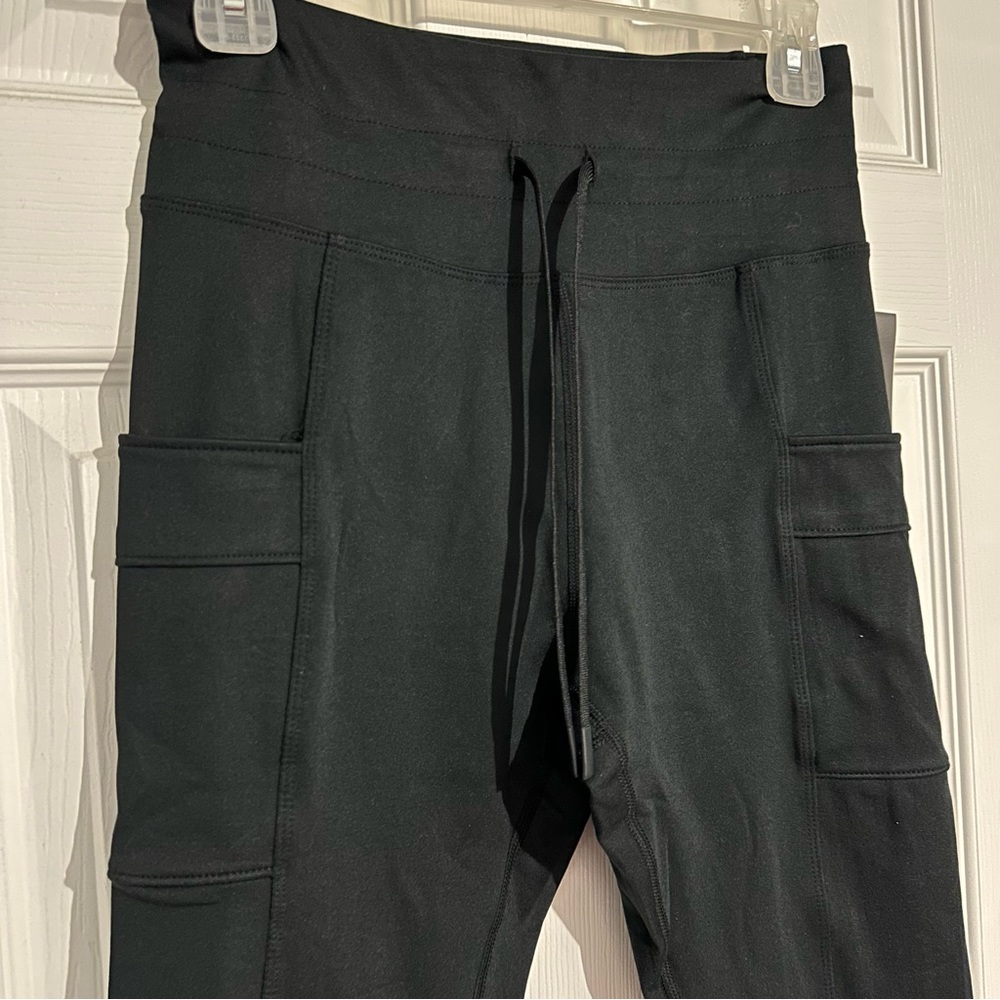 Black Cargo Leggings   Size M   EDDIE BAUER 🖤
